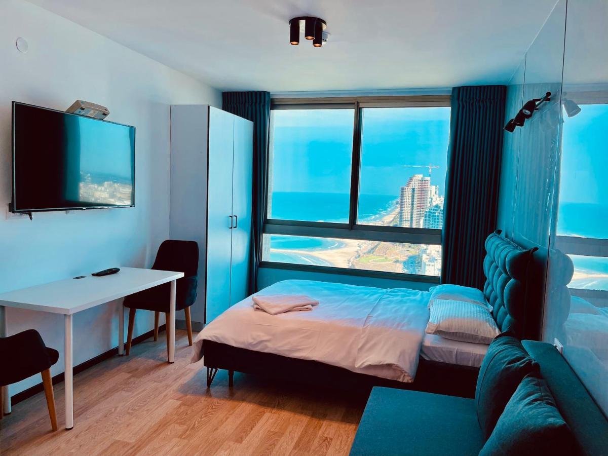 Carmel Holiday Apartments เนทันยา ภายนอก รูปภาพ