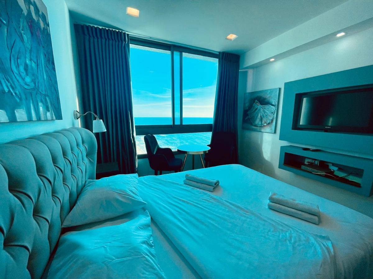 Carmel Holiday Apartments เนทันยา ภายนอก รูปภาพ
