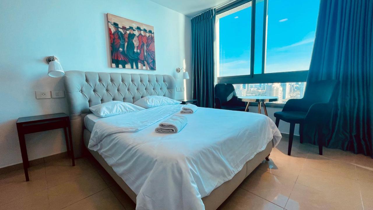Carmel Holiday Apartments เนทันยา ภายนอก รูปภาพ